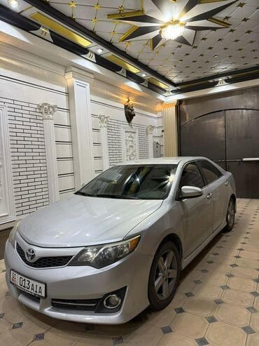 фит автомобиль: Toyota Camry: 2012 г., 2.5 л, Автомат, Бензин, Седан