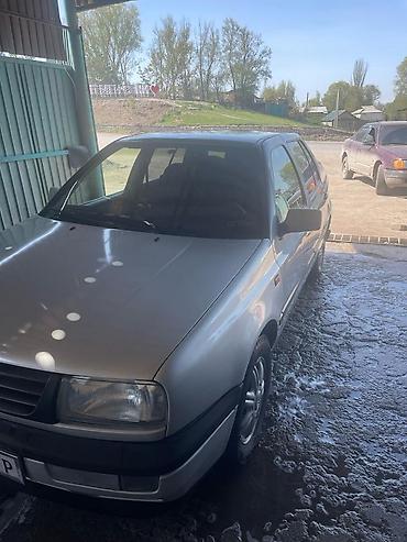 malibu 2: Volkswagen Vento: 1992 г., 1.8 л, Механика, Бензин, Седан — 3