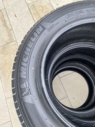 mtz 1221 2: İşlənmiş Şin Michelin 225 / 65 / R 17