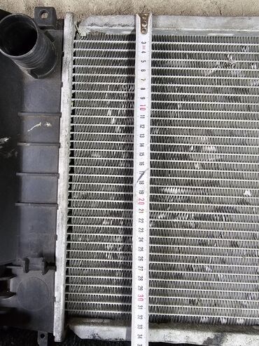 Радиаторы: Радиатор охлаждения двигателя BMW E30, 318i, 1991г.в. Оригинал BEHR — 6