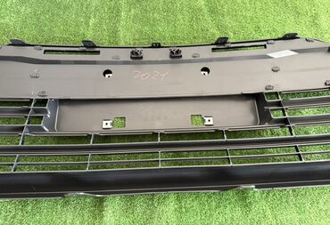 Решетки радиатора: Решетка радиатора Toyota 2021 г., Новый, Аналог — 8