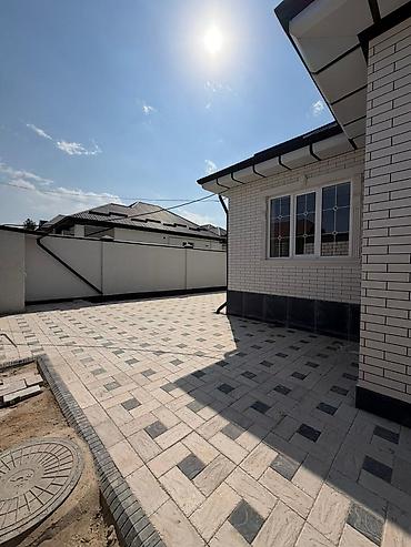 Дома: 🏡 ПРОДАЕТСЯ 1 этажный дом Район Ак-Өргө ул: Ахунбаева/Муромская 📍 — 7