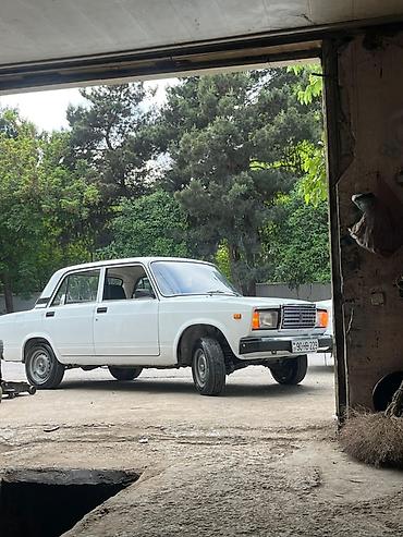 VAZ (LADA): VAZ 2107, ağ rəng, sedan Maşin idealdir özne saz maşn axdaran desin — 8