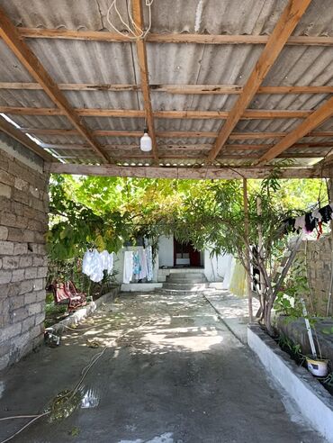 Həyət evləri və villaların satışı: Maştağada heyet evi satılır. 131 nömreli avtobusun axrıncı — 11