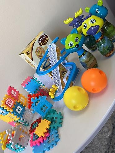 Игрушки: Набор детских игрушек: 700 сом за все 1) Интерактивная горка — 1