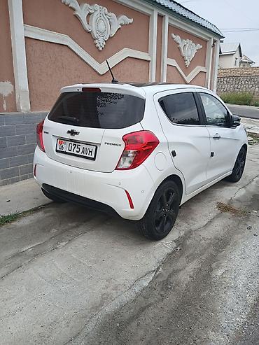 e34 2 5: Chevrolet Spark: 2019 г., 1 л, Автомат, Бензин, Хэтчбэк — 3
