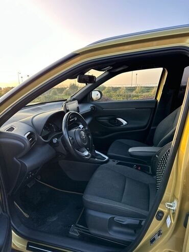 Toyota: Toyota Yaris: 1.5 l | 2022 il Krossover — 11