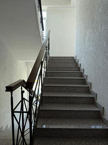 89: 2 комнаты, 42 м², 12 мкр Элитка, 3 этаж, Евроремонт — 2
