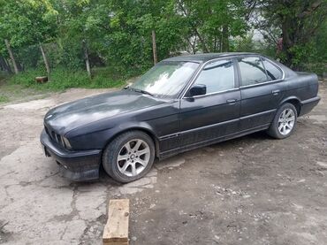 Транспорт: BMW 5 series: 1992 г., 2 л, Механика, Бензин, Седан