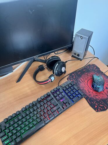 процессоры для серверов socket 1151: Компьютер, ядер - 10, ОЗУ 8 ГБ, Игровой, Новый, Intel Core i3, AMD Radeon RX 580, HDD + SSD