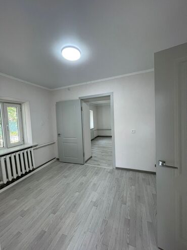 продажа домов в бишкеке дизель: Үй, 100 кв. м, 4 бөлмө, Риелтор, Косметикалык оңдоо