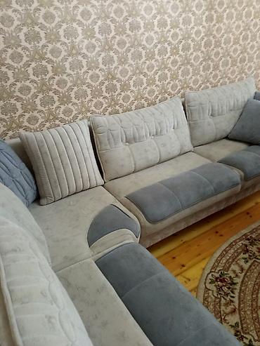 divan masa: Uqalok sekilde oldugu kimidi bir qolunda taxtasi yoxdu onuda — 5