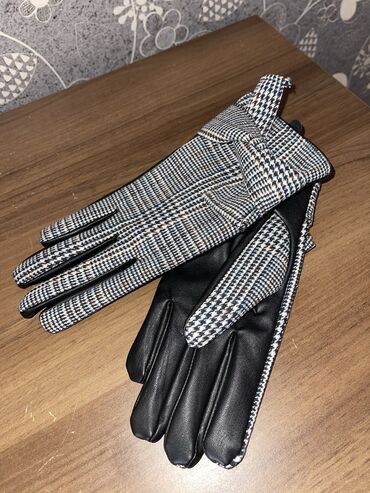 женские перчатки: Перчатки женские комбинированные /кожаные. Новые. Фирма Koton. размер