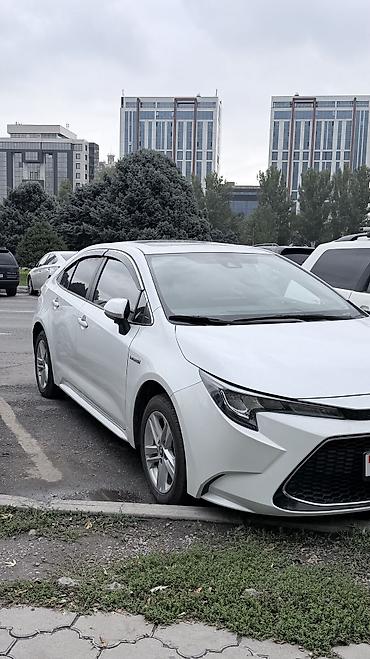 Продажа авто: Toyota Levin: 2021 г., 1.8 л, Автомат, Гибрид, Седан — 3