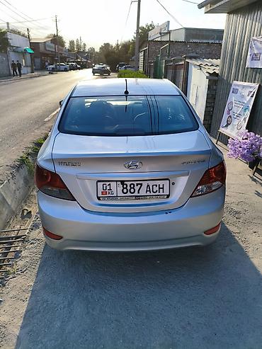артём: Hyundai Solaris: 2013 г., 1.4 л, Автомат, Бензин, Седан — 3