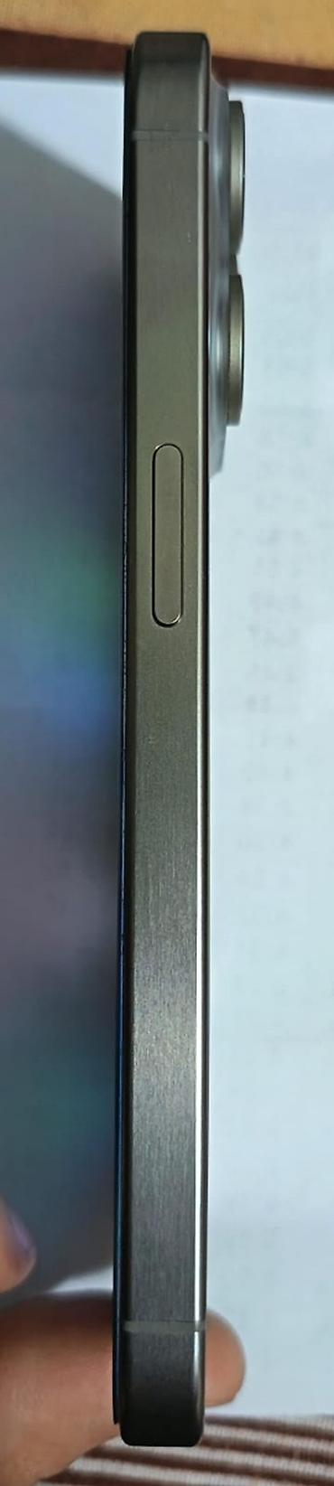 Apple iPhone: IPhone 15 Pro, 128 GB, Black Titanium, Face ID — 3