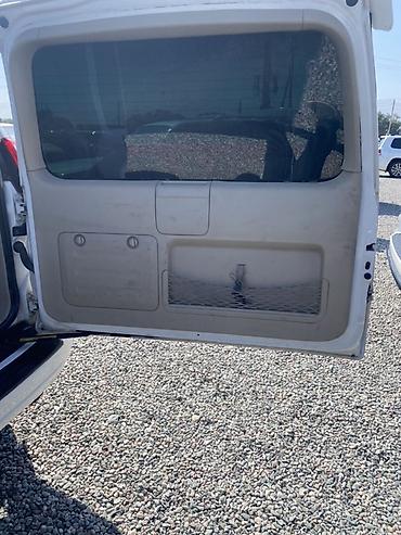 жак бу: Toyota Land Cruiser Prado: 2003 г., 0.3 - engine capacity л, Кол менен иштөөчү, Дизель, Жол тандабас — 3