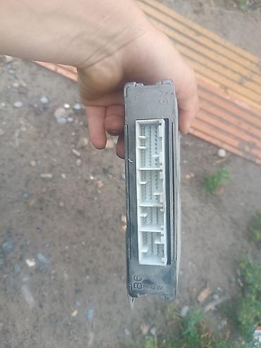 Автозапчасти: Автозапчасти от одной модели (японский компакт 1990‑х). В комплекте — 10