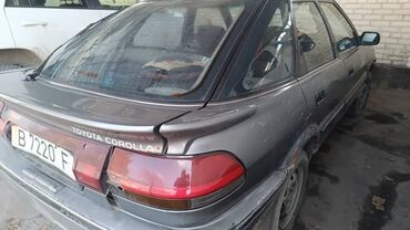 Toyota: Toyota Corolla: 1988 г., 1.6 л, Механика, Бензин, Хэтчбэк