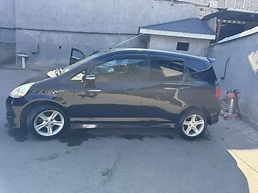 rd 1: Honda Fit: 2002 г., 1.3 л, Автомат, Бензин, Хэтчбэк — 4