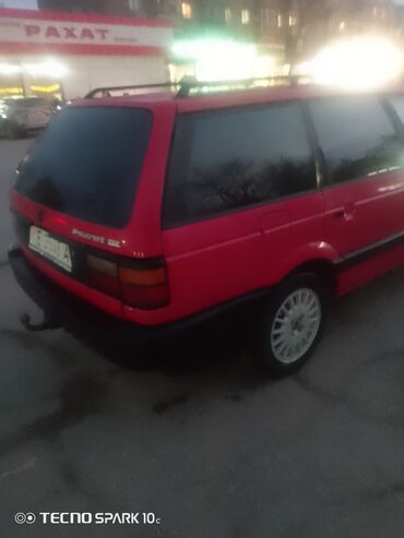 Volkswagen: Volkswagen Passat Variant: 1992 г., 1.8 л, Механика, Бензин, Универсал — 12
