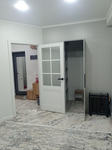 квартира бишкек 1 комнатная снять долгосрочно: 1 бөлмө, Риелтор, Чогуу жашоосу жок, Жарым -жартылай эмереги бар