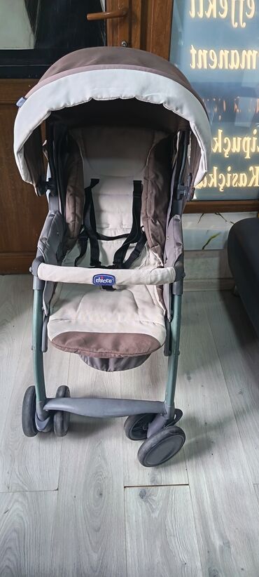 Gəzinti arabaları: Klassik gəzinti arabası, İşlənmiş, Cins: Oğlan, Yaş: 1-6 ay, Ünvandan götürmə — 9