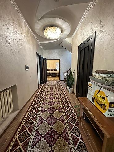 с джал: 🏡 СРОЧНО ПРОДАЮТСЯ 2-ЭТАЖНЫЕ ДОМА-БЛИЗНЕЦЫ! 🔥 📍 Район Джал ✨ На одном — 8