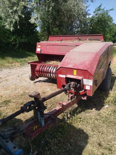 pires aparatı: Traktor və Press Bağlayan satılır Traktor: MTZ 80 Press Bağlayan