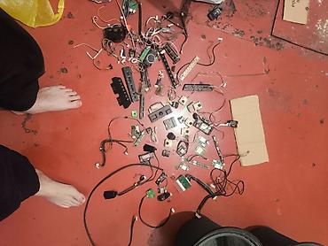 Другие комплектующие: Платы и модули для телевизоров/мониторов (T-CON, mainboard, блоки — 17