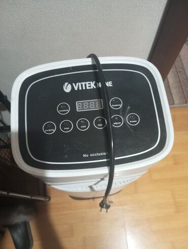 кварцевые обогреватели: Электрический обогреватель Vitek Home с вертикальным корпусом белого