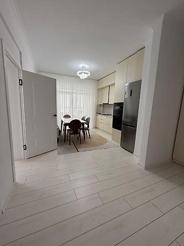Продажа квартир: 2 комнаты, 51 м², ул. Чынгыз Айтматова Элитка, 9 этаж, Евроремонт — 4