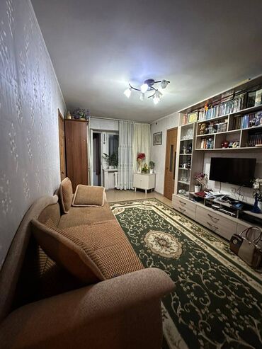 ищу дом новопокровка: 3 комнаты, 53 м², Элитка, 3 этаж, Старый ремонт