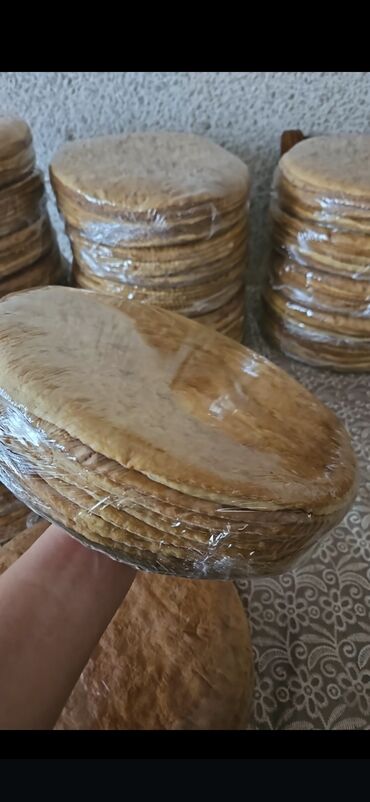 Quruducular: Məhsul: Tort üçün hazır biskvit layları (qat-qat yuxa biskvit) Ballı