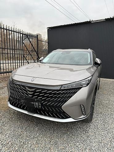 Roewe: Roewe RX5: 2023 г., 1.5 л, Автомат, Гибрид, Кроссовер — 4