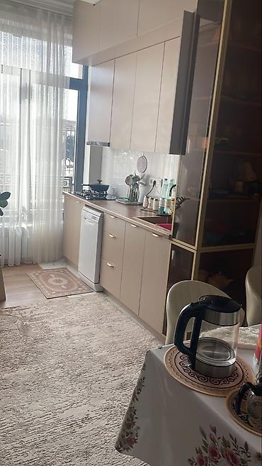 residence: 3 комнаты, 70 м², Асанбай мкр Элитка, 1 этаж, Евроремонт — 4