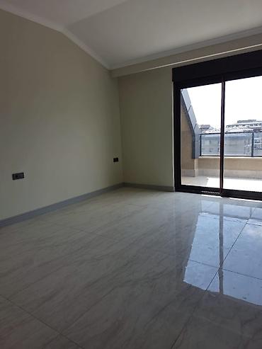 Продажа квартир: 3 комнаты, 120 м² — 6