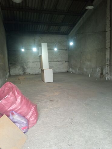 1 комната собственник без подселения с мебелью полностью: Сдаю бокс помещение 72кв/м, длина-12м, ширина -6м, высота 5м