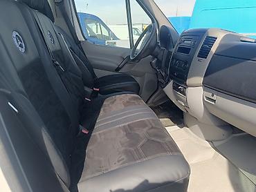 sprinter 2 2: Продается бортовой грузовик с двойной кабиной. Основные особенности — 2