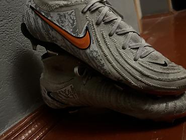 nike force: Бутсы для футбола (2 пары) 1) Adidas Predator (бело‑серые с чёрными — 2
