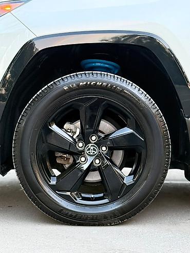 daewoo magnuz: Toyota RAV4: 2020 г., 2.5 л, Вариатор, Гибрид, Кроссовер — 10