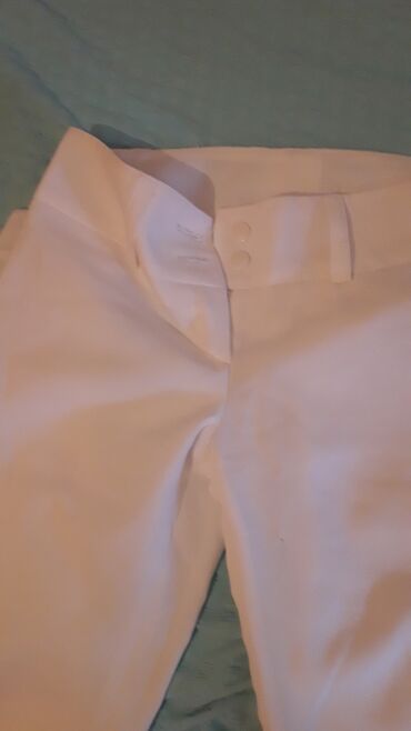 62 oglasa | lalafo.rs: Prelepe bele letnje pantalone s velicina lagane nosene 2 puta