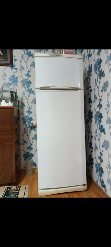 soyuducu hövsan: Б/у 2 двери Холодильник Продажа, цвет - Белый, Встраиваемый