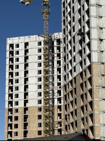 дом в пишпек: 1 бөлмө, 61 кв. м, Элитка, 5 кабат, ПСО (өзү оңдоп түзөтүп бүтүү үчүн)
