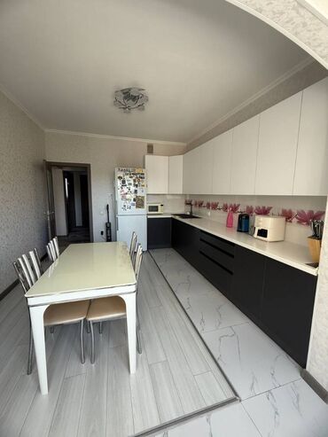 квартиры в бишкеке 106 серии купить: 3 комнаты, 100 м², 106 серия улучшенная, 3 этаж, Евроремонт