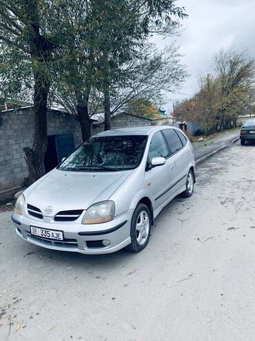 100000 авто: Nissan Almera Tino: 2001 г., 2 л, Автомат, Бензин, Хэтчбэк