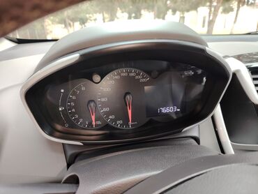 Chevrolet: Chevrolet Aveo sedan – ağ rəng Model xüsusiyyətləri: - Korpus: 4 — 7