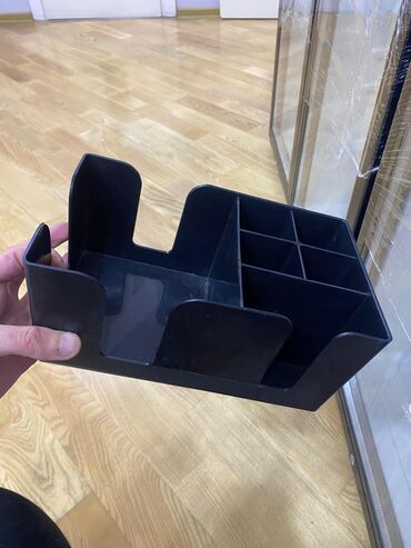 Digər mətbəx aksesuarları: Pincet 3.50azn Savok 8azn mətbəx ləvazimatı (bulka,desert tutan ) 3.5 — 16