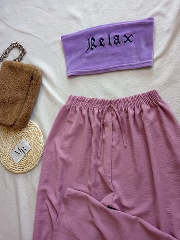 Bluze: Ženska odeća i obuća – paket S, M Sve je ili novo ili jako dobro na lalafo.rs — 12 Bluze: Ženska odeća i obuća – paket S, M Sve je ili novo ili jako dobro — 12