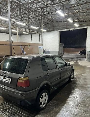 тоталка ош: Volkswagen Golf: 1993 г., 1.6 л, Механика, Бензин, Хэтчбэк — 2